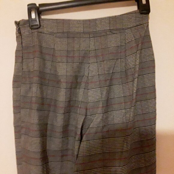 Forever 21 Women's size small grey/black plaid dress pants w/flat front - Picture 3 of 8